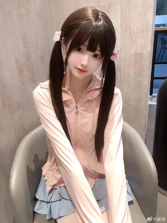 他是谁 封面